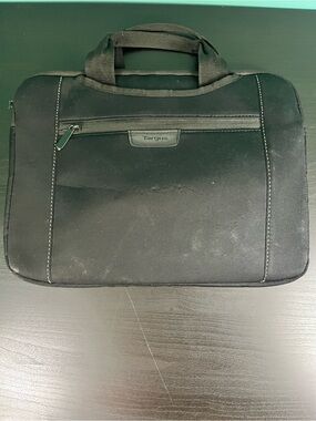 Targus 16” Black Laptop Briefcase - Men’s Carrying Case
